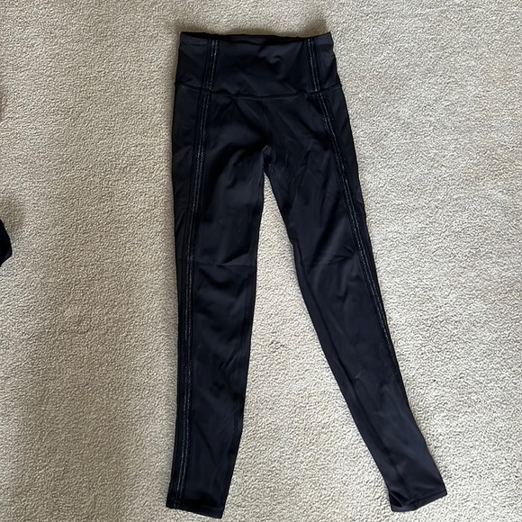 Lululemon leggings - Picture 2 of 5
